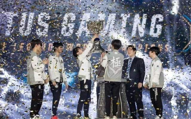 Bilibili Gaming 达到 LPL 第二分区 2025 上半区决赛